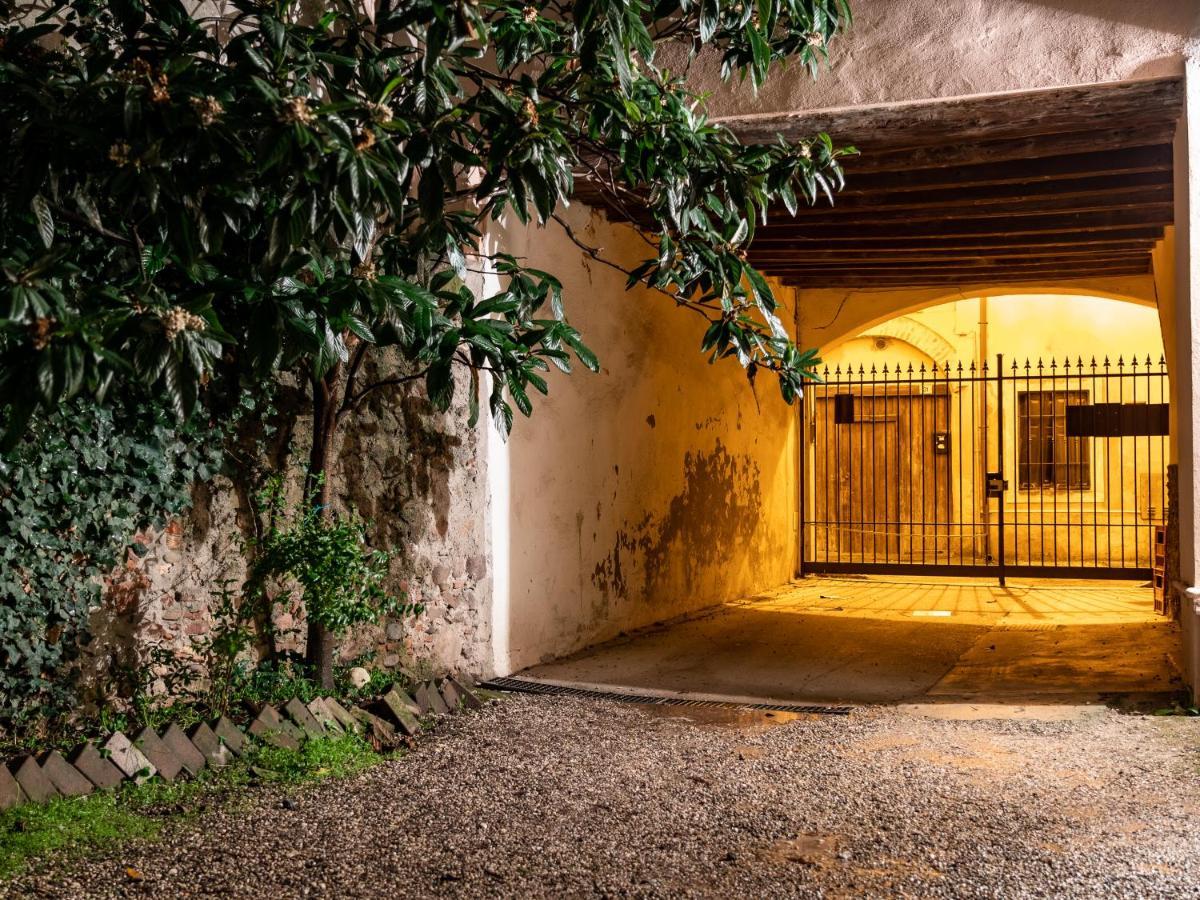 Camera Rustica In Valpolicella Con Parcheggio Pescantina Exterior foto